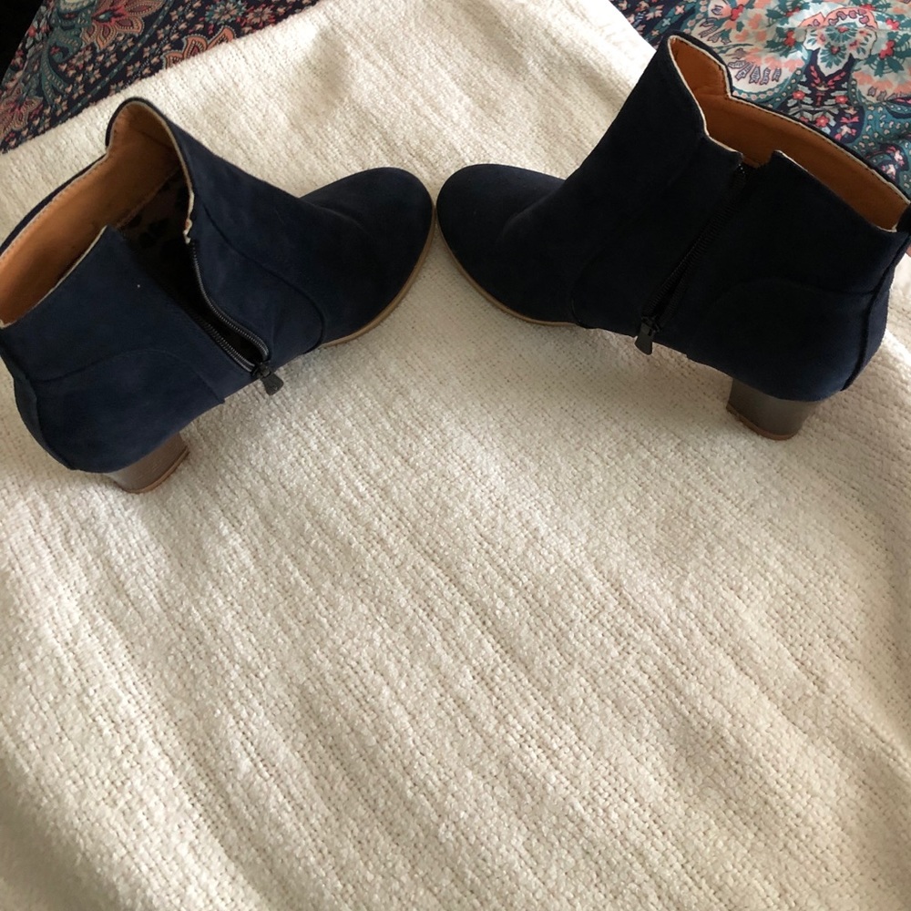 Navy booties